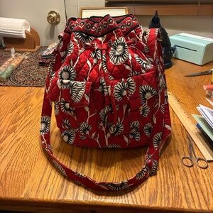 VERA BRADLEY DECO DAISY HOBO BAG Red Floral Quilted Women's Bag